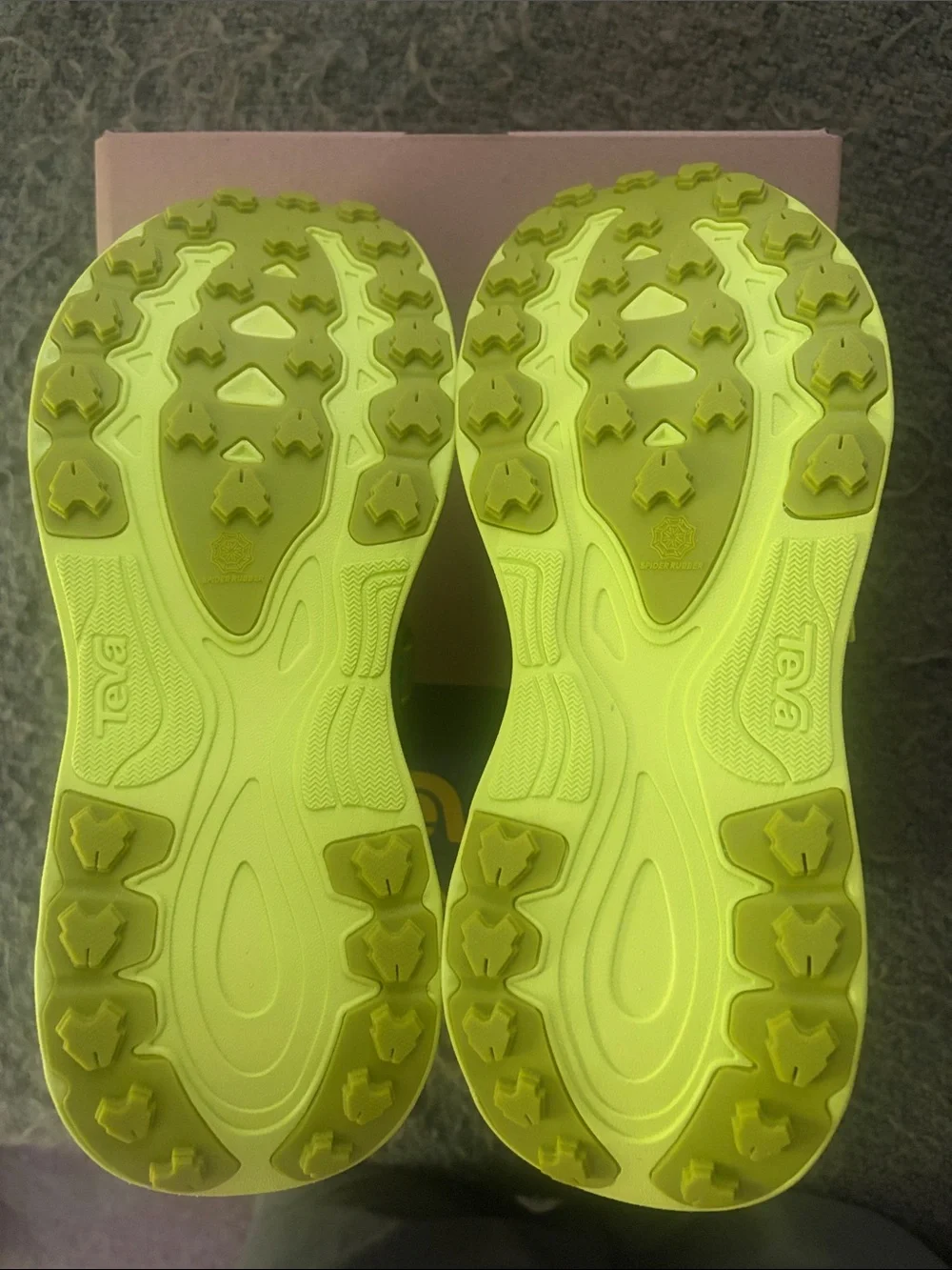 Gray & Yellow Men's Athletic Sneakers